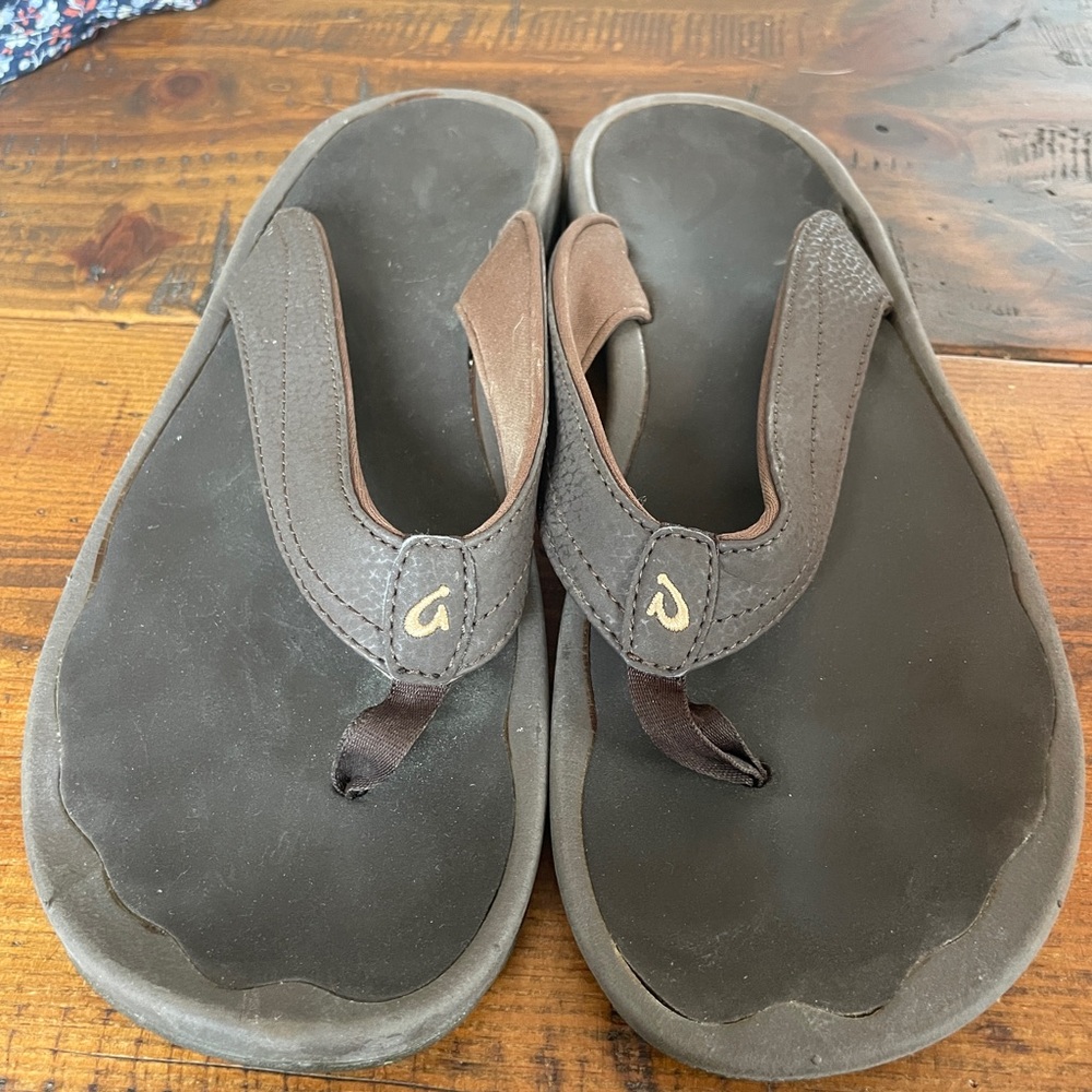 OluKai Dark Brown Sandals